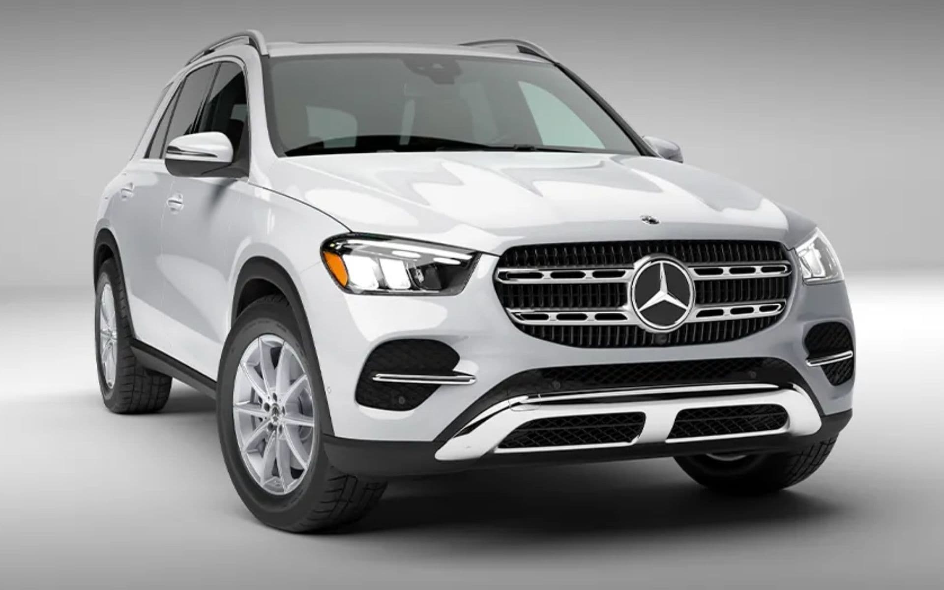 Mercedes-Benz GLE 450 2024 (4MATIC AMG Line)